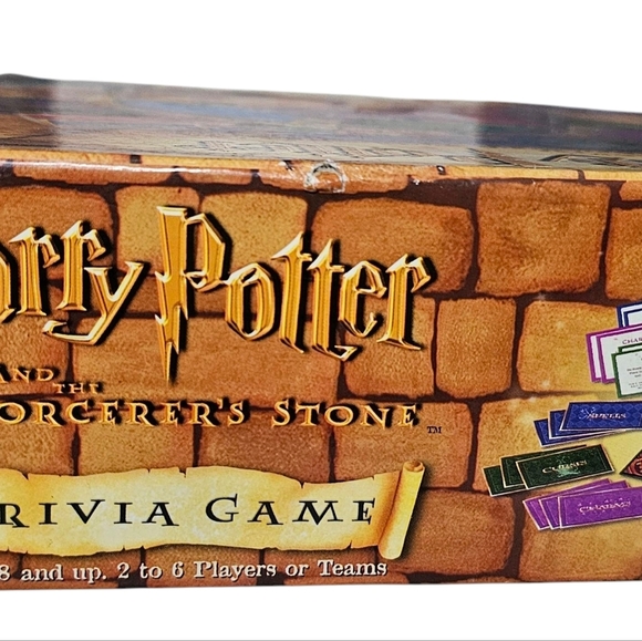 Harry Potter and The Scorcerer's Stone Trivia Game Complete Set ages 8 and up - Picture 5 of 9